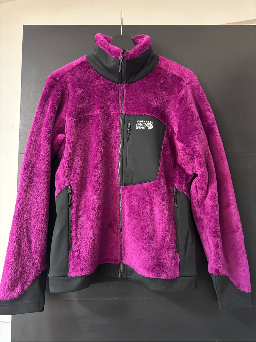 Mountain Hardwear Magenta Plush Fleece Jacket with Black Accents